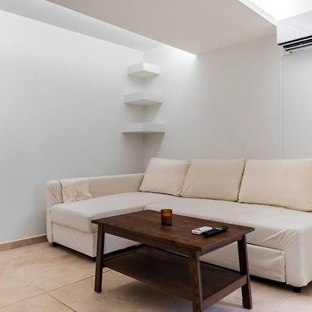 Apartment At Ano Glifada. Athens Exterior photo