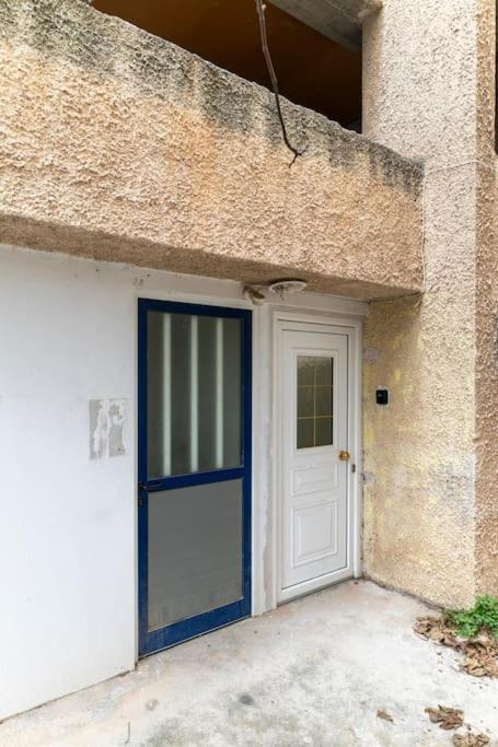 Apartment At Ano Glifada. Athens Exterior photo